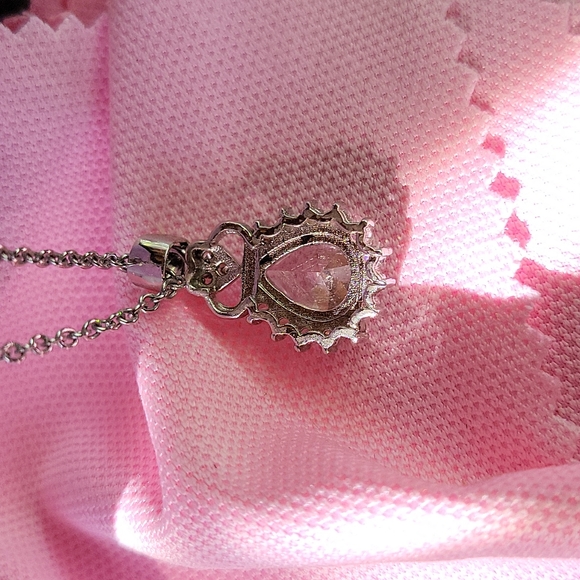 Simulated diamond necklace - Picture 2 of 3